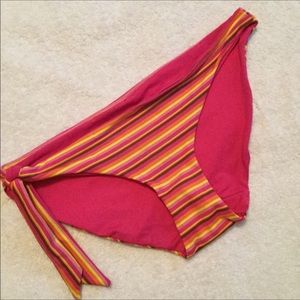 REVERSIBLE Bikini Bottoms 🌴🌴